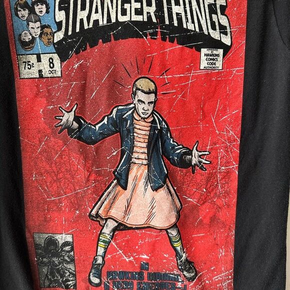 Stranger Things Eleven Comic Book Black Short Sleeve Shirt size Small - Picture 4 of 10